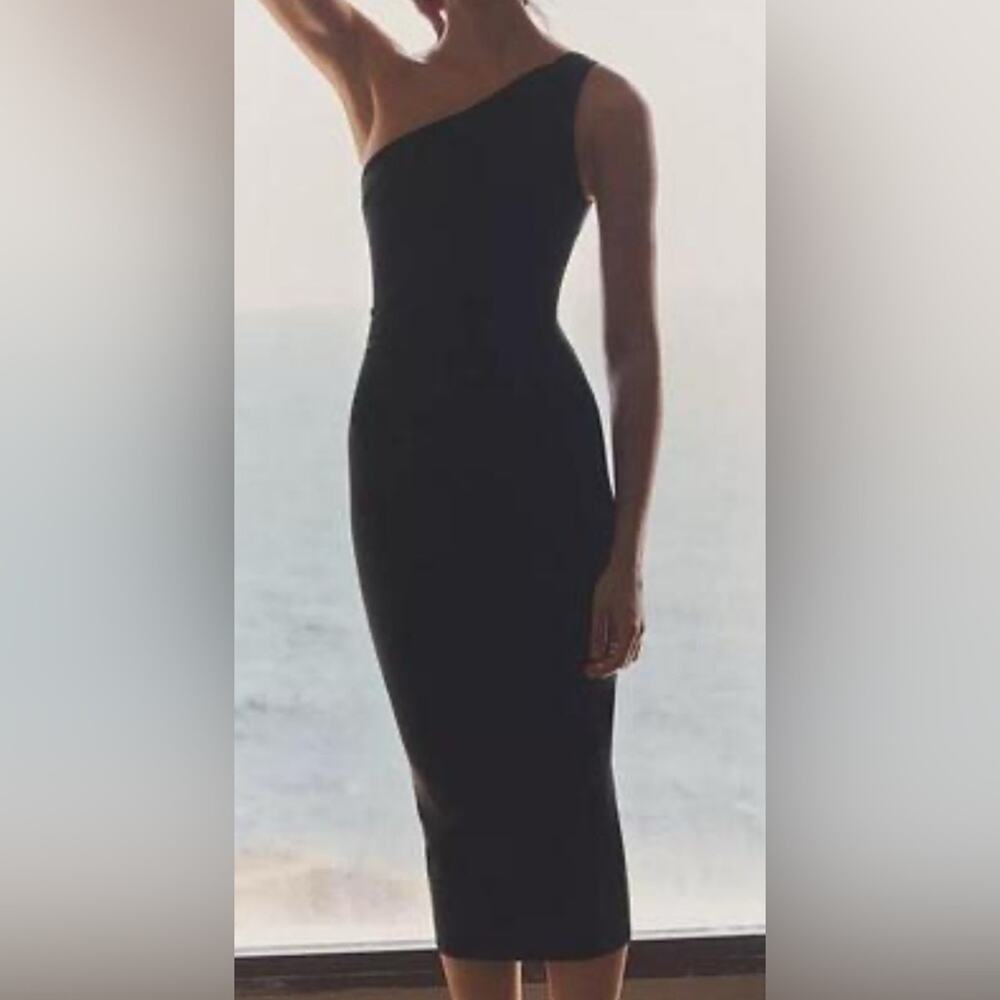 Nwt- zara- asymmetric midi dress-small